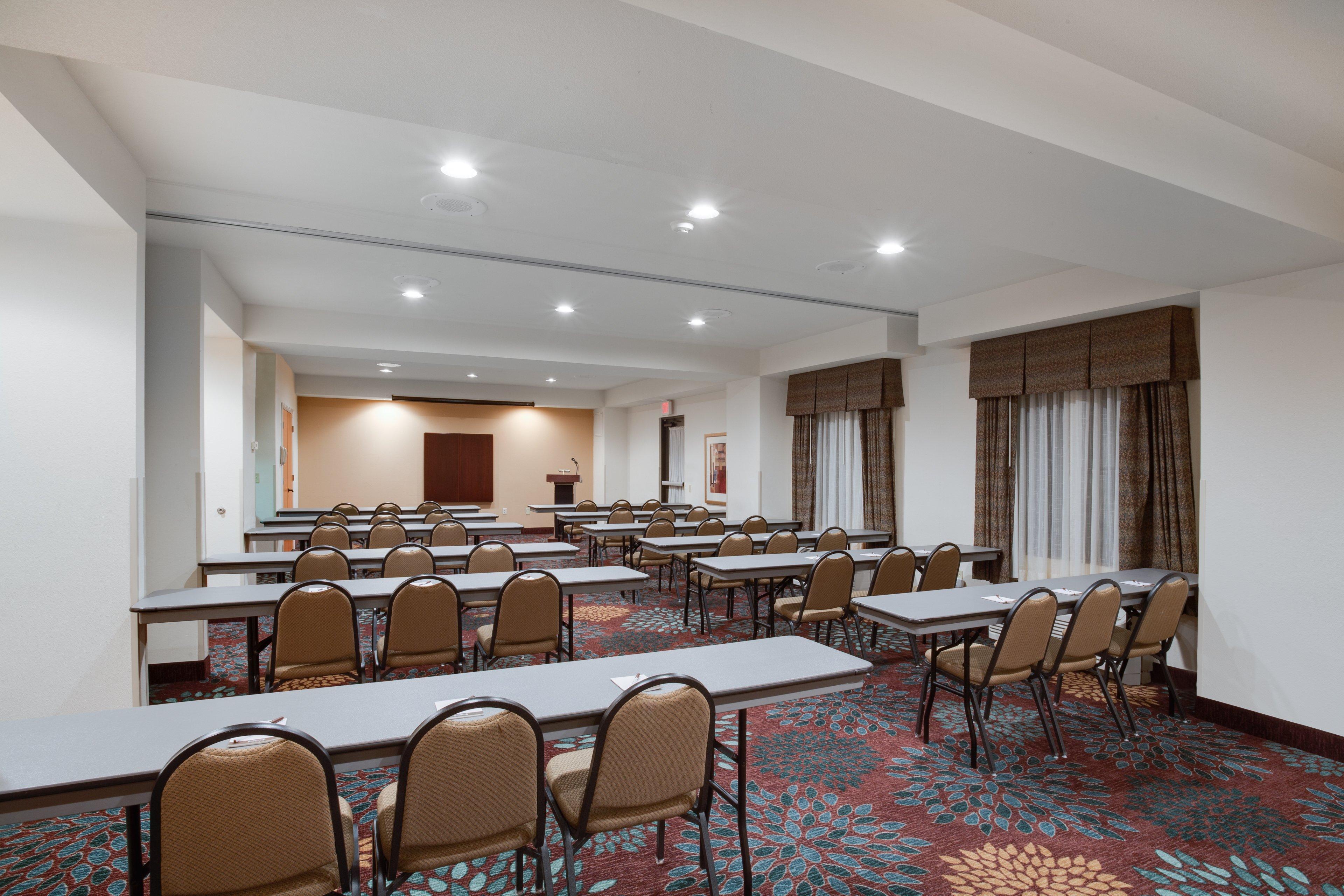 Staybridge Suites Tampa East- Brandon By Ihg Mango Luaran gambar